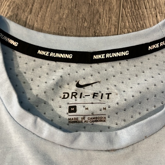 Nike Running shirt - Picture 3 of 5
